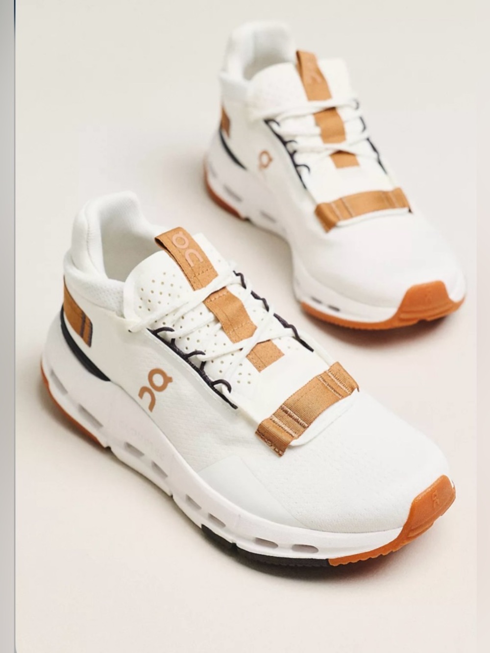 ON Cloudnova 2 Training Sneakers - Picture 2 of 16